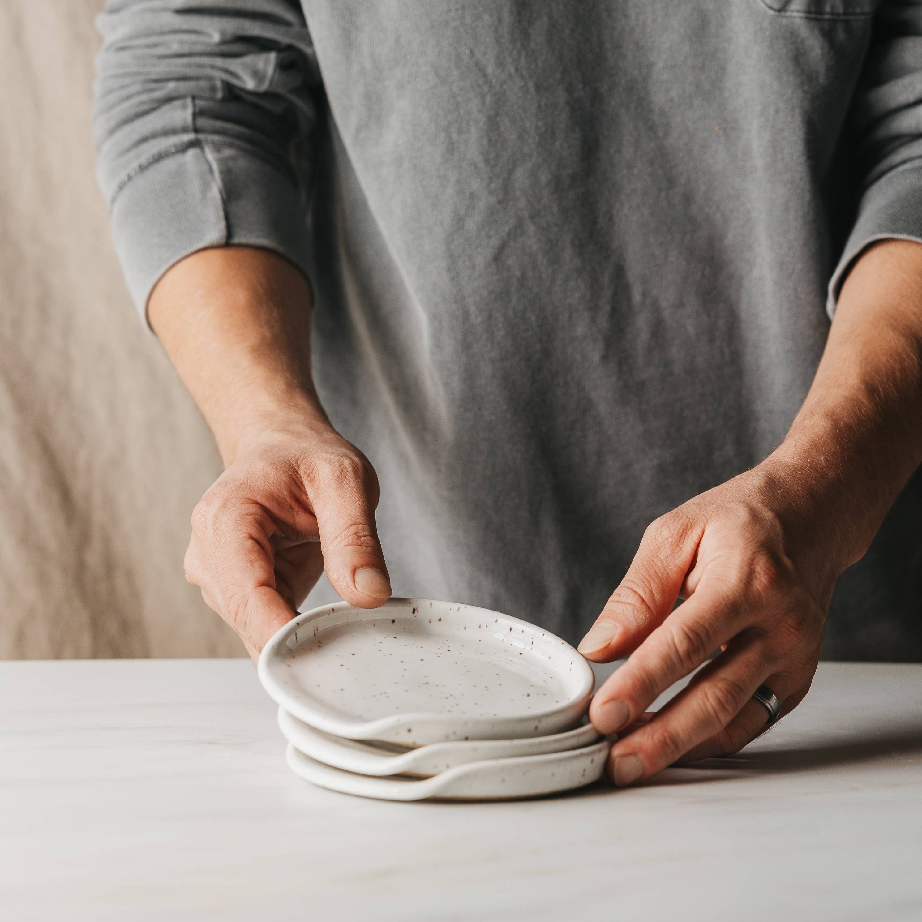 Speckled White Ceramic Spoon Rest – Flat