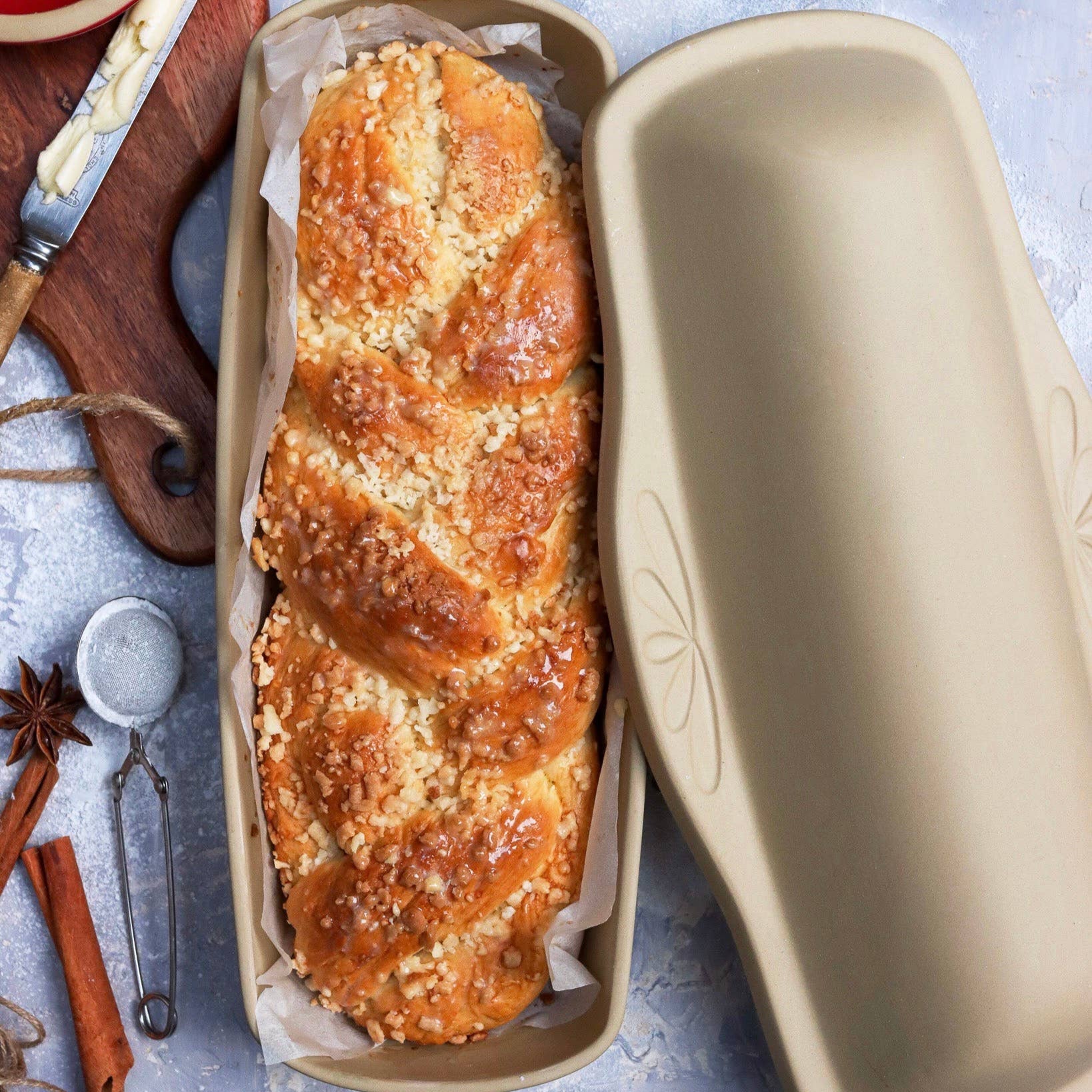 Ceramic Covered Bread Pan